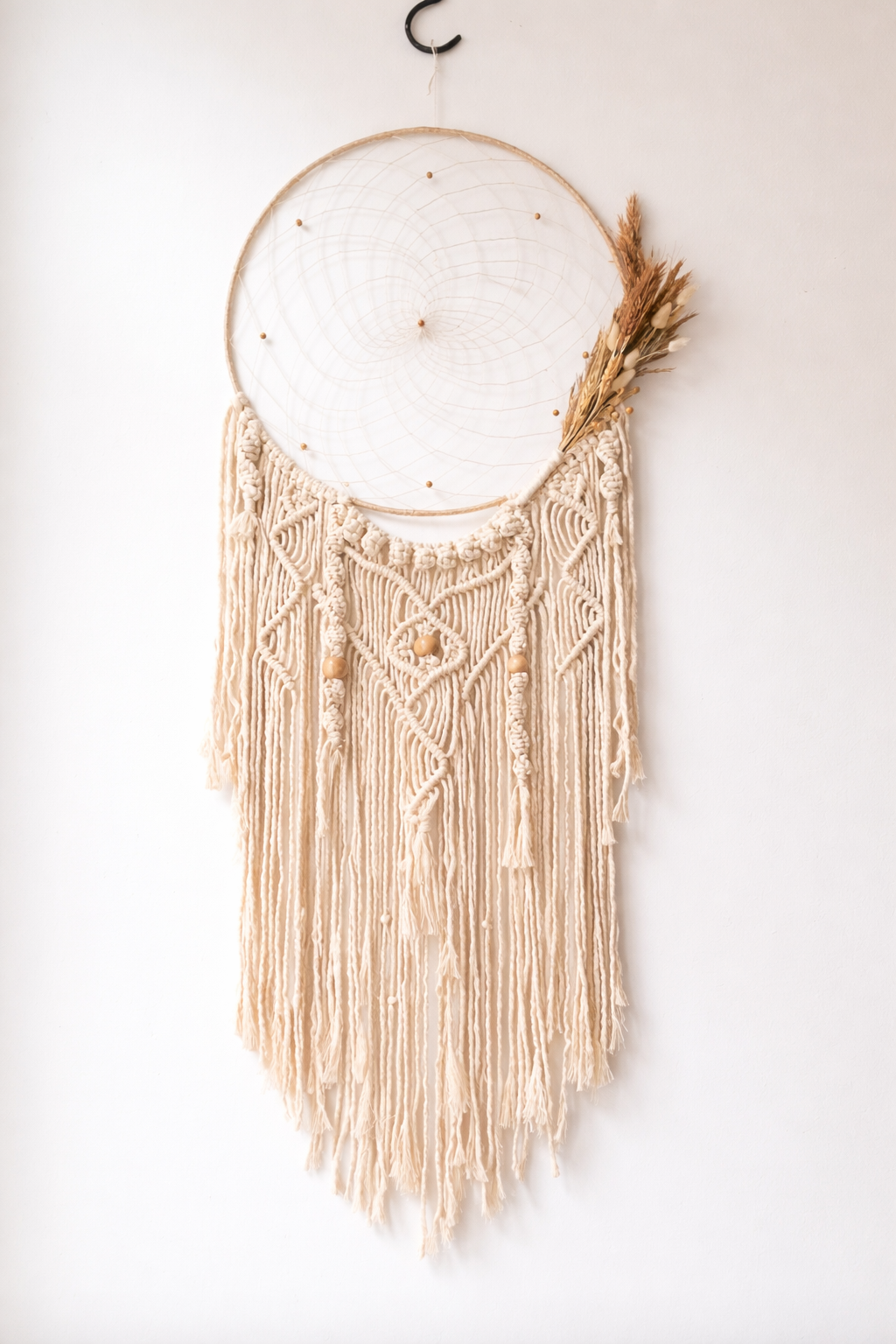 El Yapımı Büyük Boy Makromeli Düş Kapanı Duvar Dekoru - Kuru Çiçek Detaylı - Görsel 3