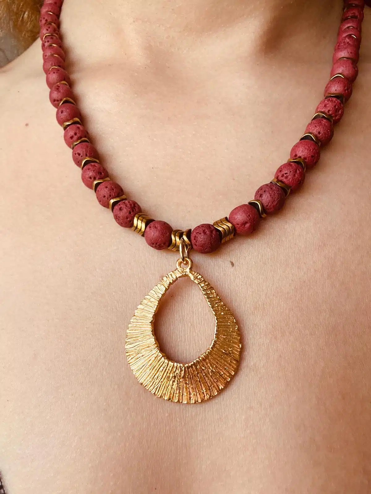 Doğal taşlarla dizili güneş bohem hippie altın gold kolye tasarım kolye  lav taşı